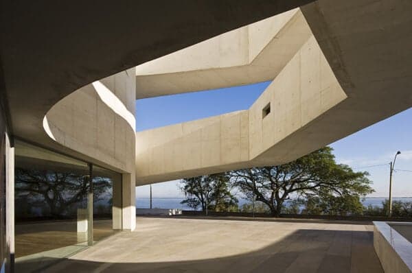 The concrete ramps and terrace of the Iberê Camargo Foundation, looking out towards the Guaíba